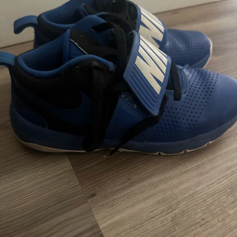 Nike Kids Blue and Black Sneakers